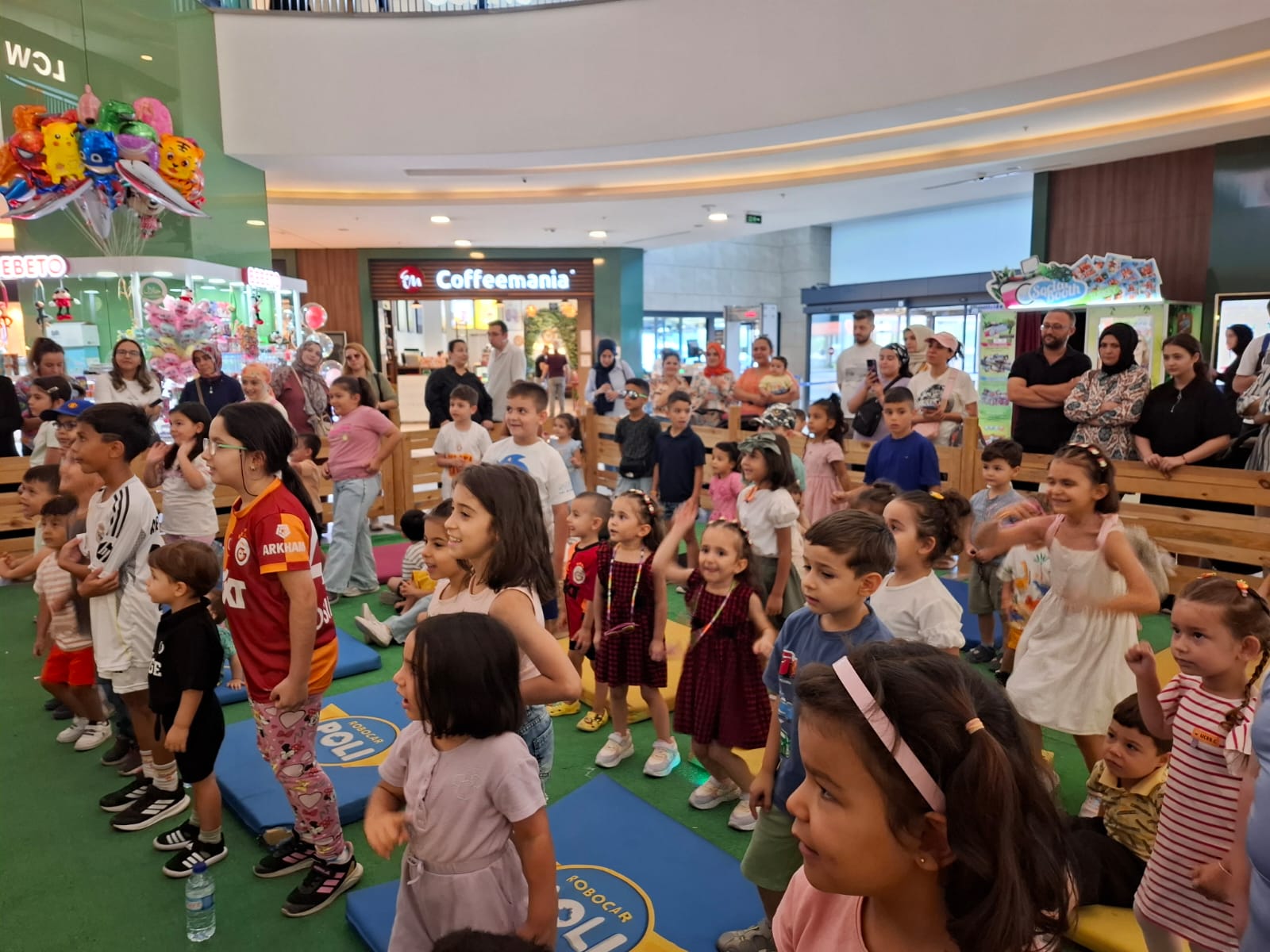 Robocar Poli Kahramanları